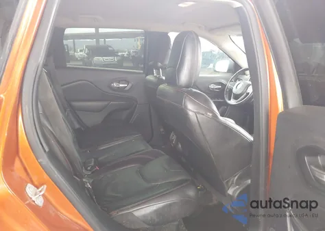 2016 Jeep Cherokee Trailhawk z USA, uszkodzony, nr VIN 1C4PJMBS1GW341268